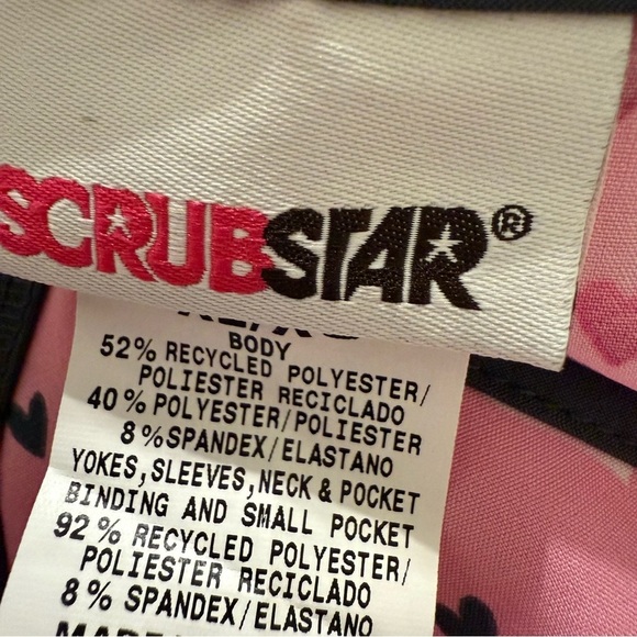 Scrubstar Women's Size 3XL Sentimental Hearts Valentines Day Pink Scrub Top NWT - Picture 10 of 10